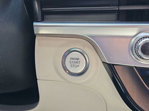 Certified 2024 Kia Telluride S FWD image 28