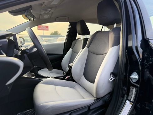 Used 2021 Toyota Corolla L FWD image 18
