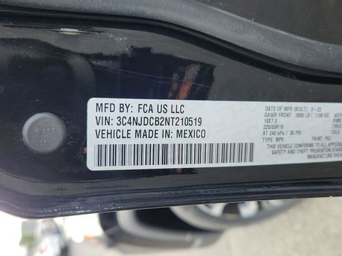 Certified 2022 Jeep Compass Limited image 26