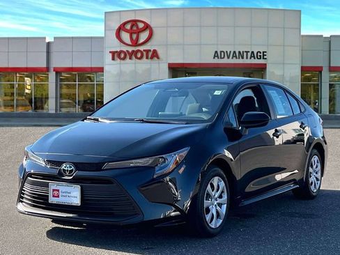 Used 2026 Toyota Corolla LE FWD image 4