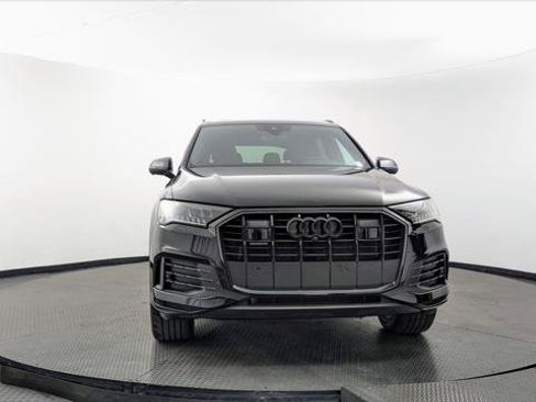 Used 2023 Audi Q7 2.0T Premium Plus w/ Premium Plus Package AWD/4WD image 12
