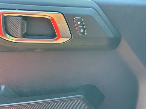 Used 2023 Ford Bronco Raptor image 19