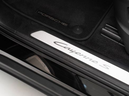 Certified 2026 Porsche Cayenne S AWD/4WD image 14