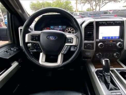 Used 2020 Ford F150 Lariat w/ Equipment Group 502A Luxury AWD/4WD image 6