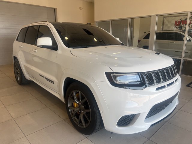 Used 2020 Jeep Grand Cherokee Trackhawk AWD/4WD image 3