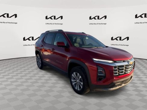 Used 2025 Chevrolet Equinox LT w/ Convenience Package II image 7