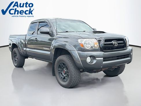 Used 2010 Toyota Tacoma 4x4 Access Cab V6 image 1