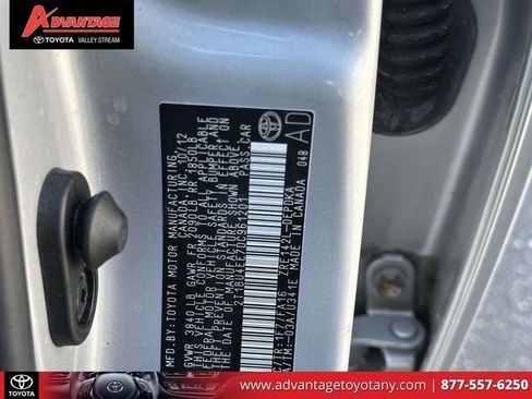 Used 2013 Toyota Corolla L FWD image 21
