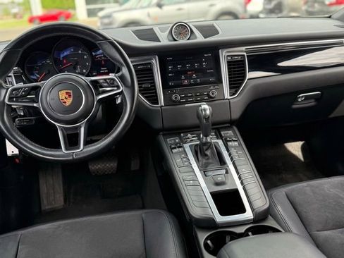 Used 2017 Porsche Macan AWD/4WD image 21
