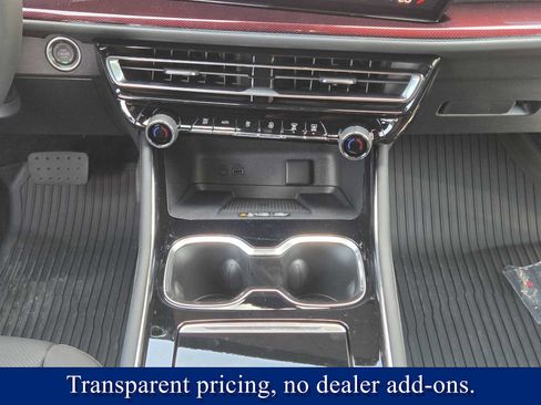 New 2026 Chevrolet Traverse Z71 w/ Enhanced Driving Package image 18