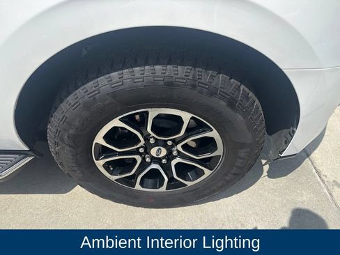 Used 2022 Ford Expedition XLT RWD image 12