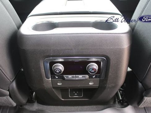 Used 2023 Chevrolet Tahoe Z71 w/ Luxury Package AWD/4WD image 15