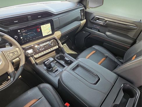 Certified 2022 GMC Sierra 1500 AT4 w/ AT4 Premium Package AWD/4WD image 19