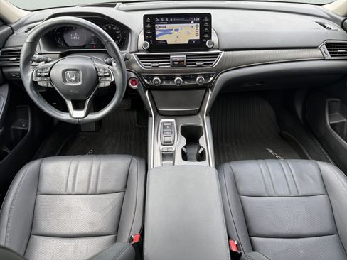 Used 2021 Honda Accord Touring image 8