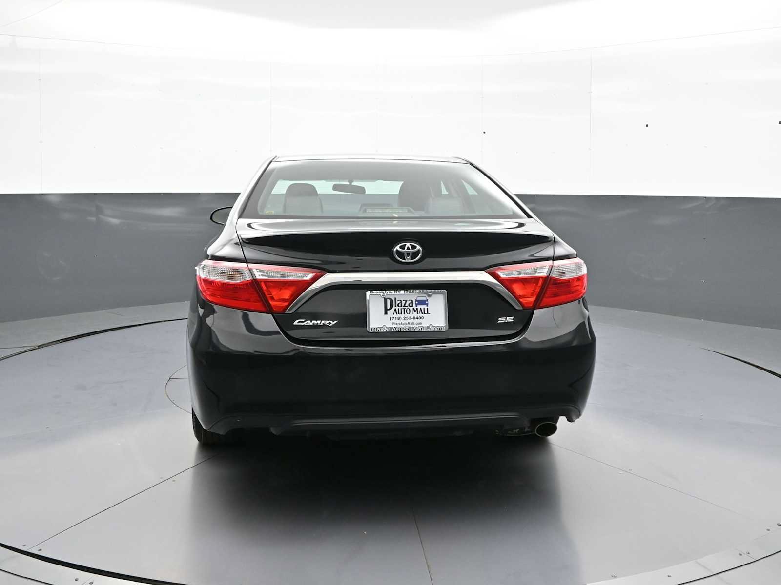 Used 2016 Toyota Camry SE w/ Protection Package (Q2) FWD image 7