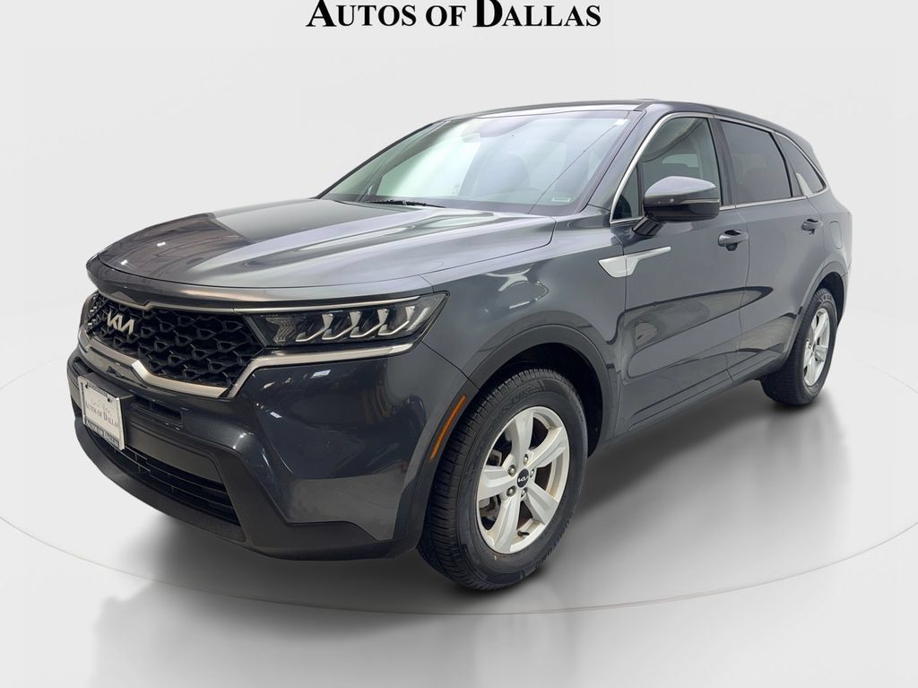 Used 2022 Kia Sorento LX FWD image 3