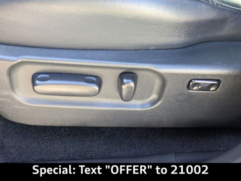 Used 2020 Toyota Tacoma TRD Off-Road image 18