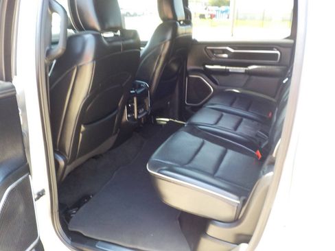 Used 2019 RAM 1500 Laramie w/ Sport Appearance Package AWD/4WD image 24