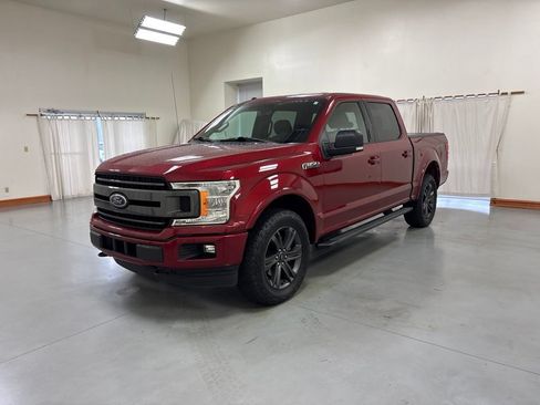 Used 2018 Ford F150 XLT w/ Equipment Group 302A Luxury AWD/4WD image 4