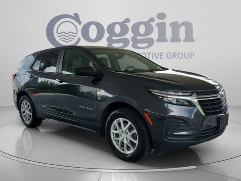 Used 2022 Chevrolet Equinox LS w/ LS Convenience Package AWD/4WD image 7