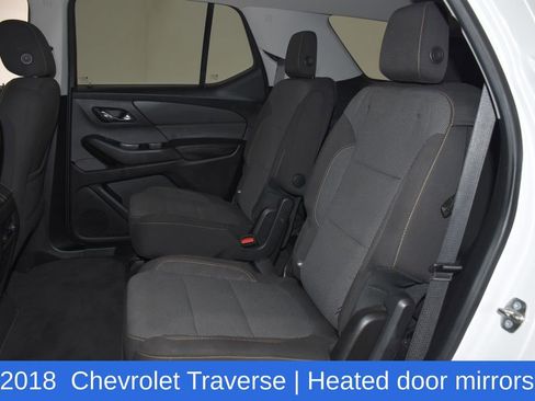 Used 2018 Chevrolet Traverse LT image 25