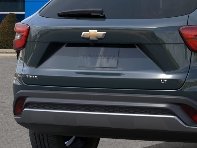New 2026 Chevrolet Trax LT w/ Driver Confidence Package FWD image 14