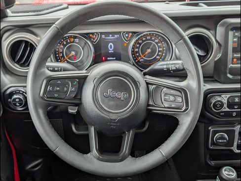 Used 2023 Jeep Gladiator Sport AWD/4WD image 12