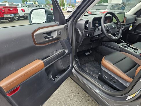 New 2025 Ford Bronco Sport Outer Banks image 10