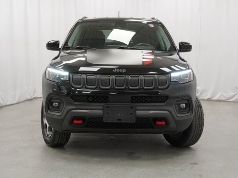 Certified 2022 Jeep Compass Trailhawk w/ Trailhawk Elite Group image 9