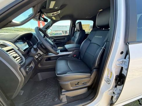 New 2026 RAM 3500 Laramie AWD/4WD image 9