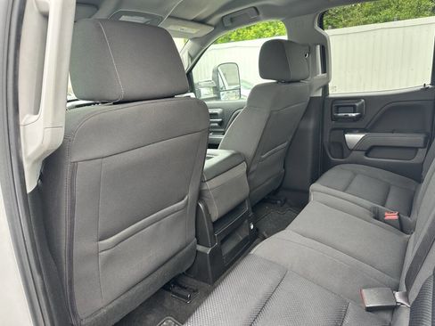 Used 2017 Chevrolet Silverado 1500 LT w/ All Star Edition AWD/4WD image 40