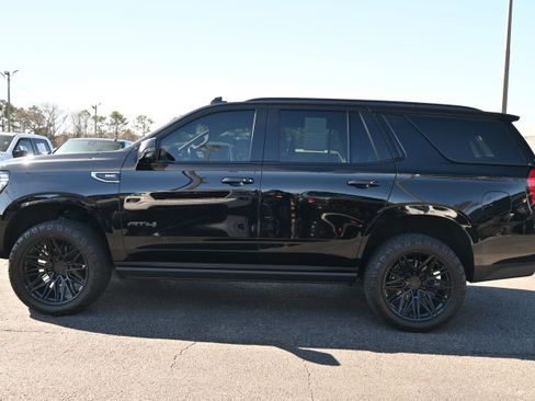Used 2021 GMC Yukon AT4 w/ AT4 Premium Package image 7