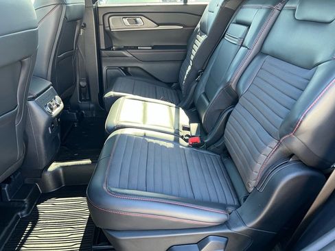 Used 2025 Ford Explorer ST-Line w/ Premium Package AWD/4WD image 13