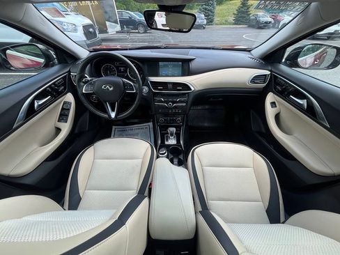 Used 2019 INFINITI QX30 AWD w/ Navigation Package image 13