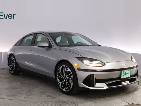 Used 2024 Hyundai Ioniq 6 SEL RWD image 13