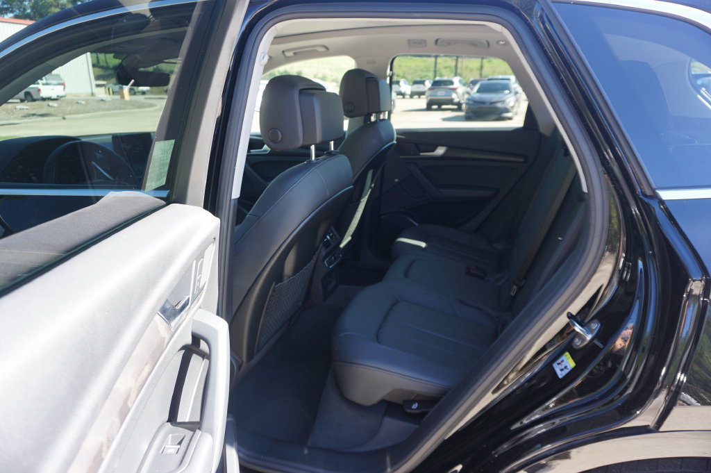 Used 2020 Audi Q5 2.0T Premium w/ Convenience Package AWD/4WD image 15