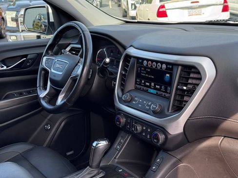 Used 2019 GMC Acadia SLT AWD/4WD image 5