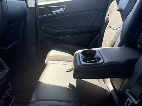 Used 2018 Ford Edge Sport w/ Equipment Group 401A AWD/4WD image 25