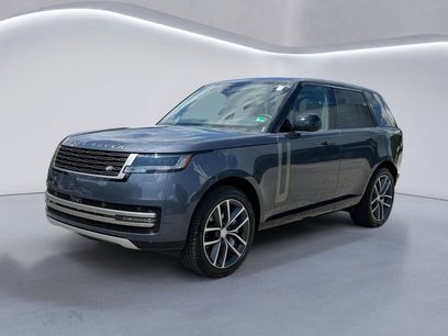 New 2025 Land Rover Range Rover SE