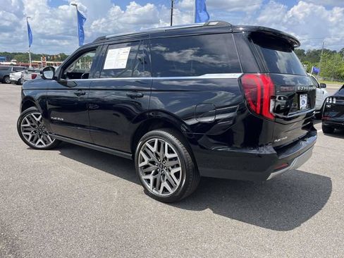 Certified 2025 Ford Expedition Platinum w/ Platinum Ultimate Package AWD/4WD image 5