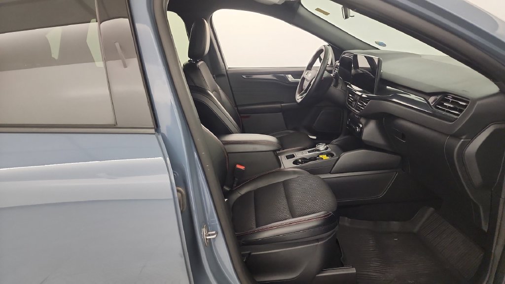 Used 2024 Ford Escape ST-Line w/ Tech Pack #1 AWD/4WD image 28