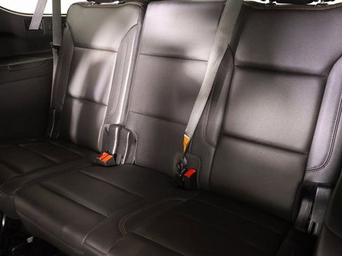 Used 2024 Chevrolet Suburban High Country w/ Advanced Technology Package AWD/4WD image 13