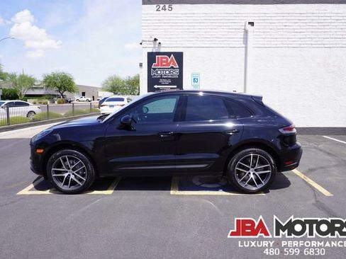 Used 2024 Porsche Macan AWD/4WD image 55
