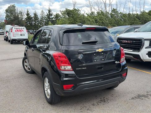 Used 2021 Chevrolet Trax LS w/ Tint and Cruise Package AWD/4WD image 3