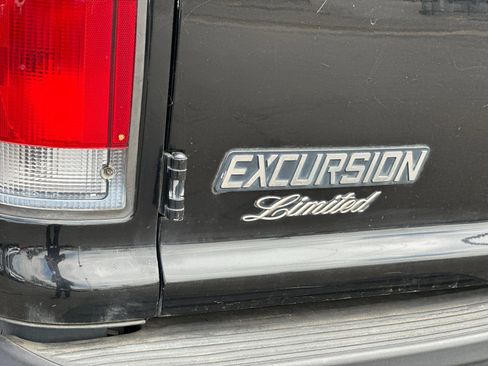 Used 2001 Ford Excursion Limited AWD/4WD image 26