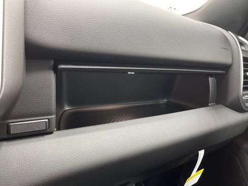 New 2026 RAM 1500 4x4 Crew Cab image 22
