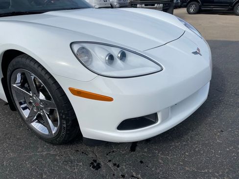 Used 2007 Chevrolet Corvette Coupe w/ Preferred Equipment Group image 33
