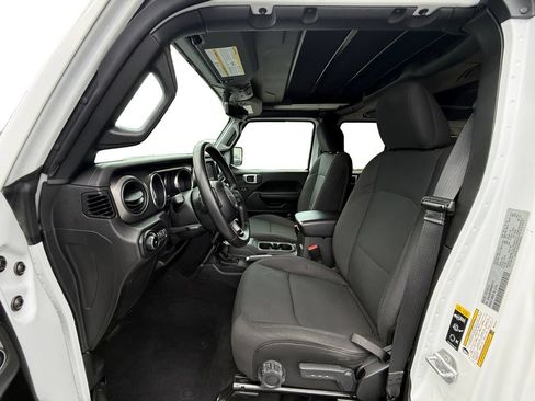 Used 2021 Jeep Wrangler Unlimited Sport w/ Sun And Sound Package AWD/4WD image 9