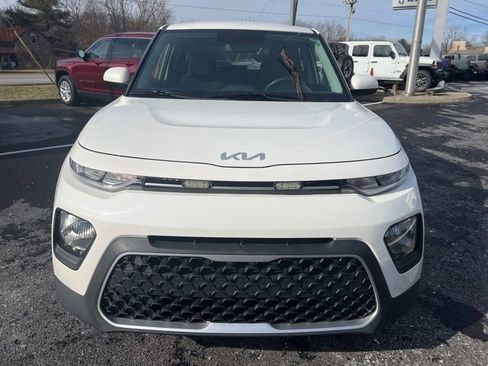 Used 2022 Kia Soul LX image 29