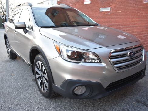 Used 2015 Subaru Outback 2.5i Limited w/ Protection Package #2 image 10